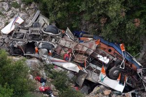 Arnavutluk'ta trafik faciası
