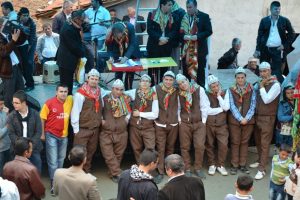 Karake&ccedil;ili Y&ouml;r&uuml;kleri yağmur &ccedil;amur dinlemedi