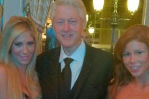 Bill Clinton porno yıldızlarıyla