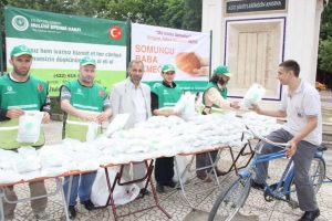 Es-Seyyid Vakfı'ndan Somuncu Baba sebil ekmeği