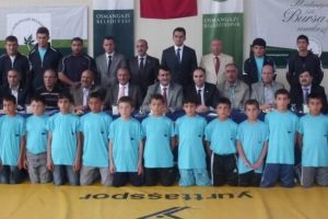 Osmangazi Belediyespor g&ouml;z&uuml;n&uuml; olimpiyatlara dikti