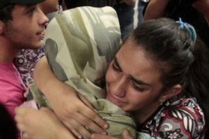 Ka&ccedil;ırılan Şii hacılar T&uuml;rkiye'ye teslim edildi