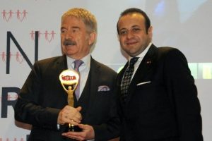 Bağış'a "Yılın En Başarılı Bakanı" &ouml;d&uuml;l&uuml;