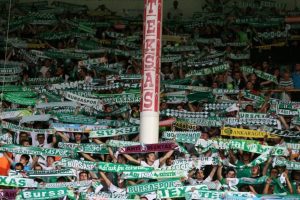 Bursaspor taraftarı Holmen'i istiyor