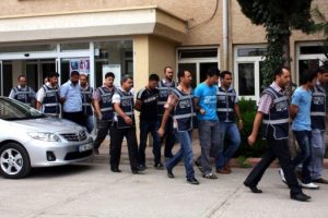4 BDP'li KCK'dan g&ouml;zaltında