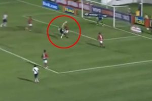 Alecsandro &ouml;yle bir gol attı ki..