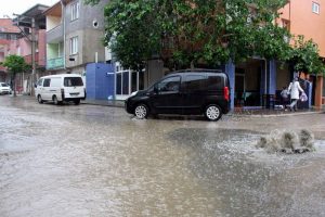Yağmur yağdı, b&ouml;yle oldu