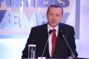 Masadan kalkan biz olmayacağız