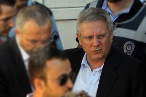 Aziz Yıldırım serbest mi?