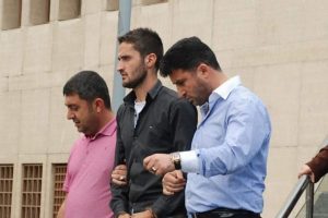 Bı&ccedil;ak zoruyla adam ka&ccedil;ıran şahıs tutuklandı