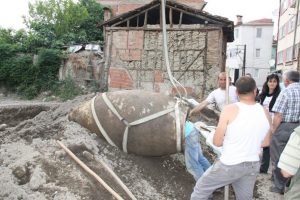 Bu inşaatta hazine mi var?