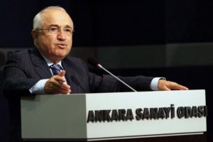 "T&uuml;rkiye 1982 Anayasası'nın i&ccedil;ine sığmıyor"