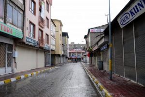 Kepenk kapattırana ceza