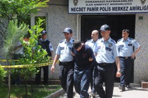 Bu kadarına da pes! Bursa'da karakolu soymaya kalktı