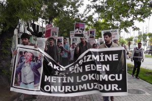 Metin Lokumcu ve &Ccedil;ayan Birben anıldı