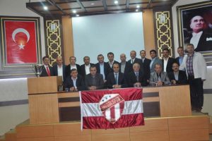 İneg&ouml;lspor Başkanı Korkmaz g&uuml;ven tazeledi