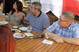 Yılmaz &Ouml;zdil meslektaşlarıyla buluştu