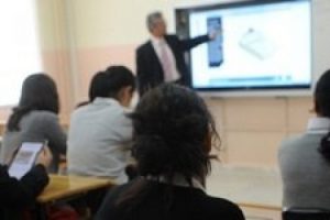 Devlet okulunda sa&ccedil; m&uuml;jdesi