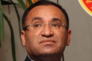 Bozdağ'dan başkanlık sistemi a&ccedil;ıklaması