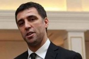 Hakan Ş&uuml;k&uuml;r kaza ge&ccedil;irdi