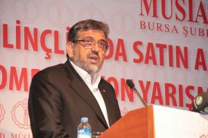 "Sinekler ne yiyeceğini biliyor, insanlar bilmiyor"