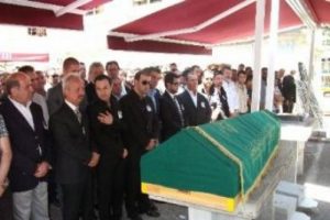 Serdar Orta&ccedil;'ın babası, son yolculuğuna uğurlandı