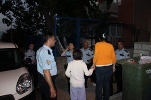 "Karımı boğarak &ouml;ld&uuml;rd&uuml;m" ihbarı heyecanlandırdı