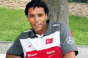 Beşiktaş'ta Van Hooijdonk sesleri