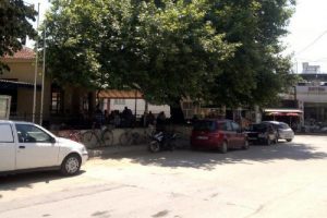 Mahalle meydanı icra yoluyla satıldı