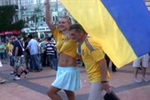 Ukrayna sokakları karnaval yerine d&ouml;nd&uuml;