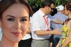 İpek Tanrıyar t&ouml;reni terk etti