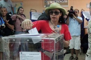 Yunanistan "Yeni Demokrasi" dedi