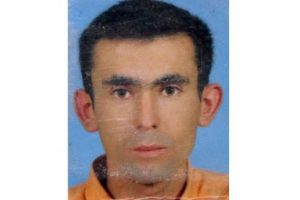 Temizlik i&ccedil;şisi &ccedil;&ouml;p kamyonunun altında kalarak &ouml;ld&uuml;