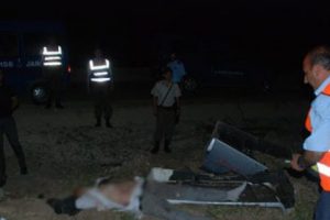 &Ccedil;anakkale'de feci kaza: 3 &ouml;l&uuml;