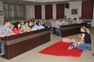 Belediye personeline ilk yardım dersi