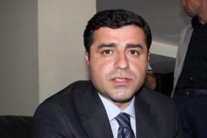 Demirtaş'tan PKK'ya &ccedil;ağrı