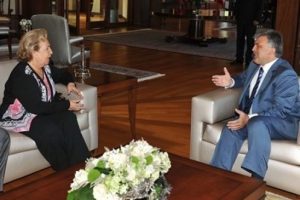 Semra &Ouml;zal'dan Abdullah G&uuml;l'e rapor i&ccedil;in teşekk&uuml;r