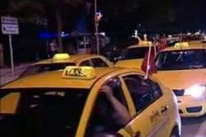 Kadık&ouml;y'de taksiciler ter&ouml;r&uuml; protesto etti-
