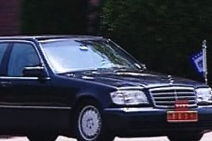 G&uuml;l, Hava Kuvvetleri Komutanıyla