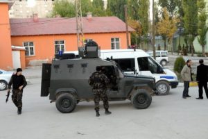 2 ter&ouml;rist yakalandı