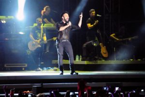 Tarkan fırtına gibi esti