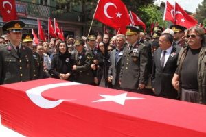 Şehit yakını ve gaziye aylık bağlanıyor