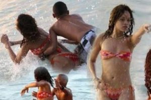 Rihanna'nın deniz keyfi