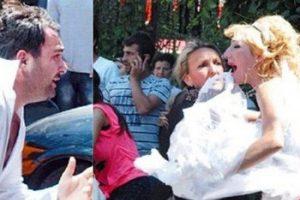 Gelini gelin arabasında d&ouml;v&uuml;p yerlerde s&uuml;r&uuml;kledi!