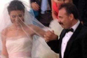 Oktay Kaynarca Bursalı nişanlısıyla evlendi