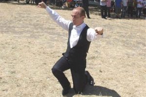 Atat&uuml;rk'e benzerliği ile şaşırtıyor