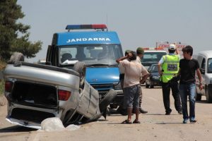 Tatile giderken mıcır y&uuml;z&uuml;nden canından oldu