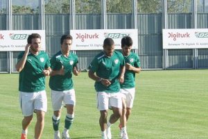 Bursaspor'da hazırlıklar s&uuml;r&uuml;yor