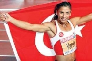 Kararı havalimanında &ouml;ğrendi