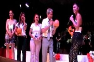 Yıldız Tilbe bu s&ouml;zleriyle herkesi g&uuml;ld&uuml;rd&uuml;